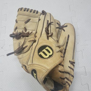 Used Wilson A2000 B2 11 1 4" Fielders Gloves
