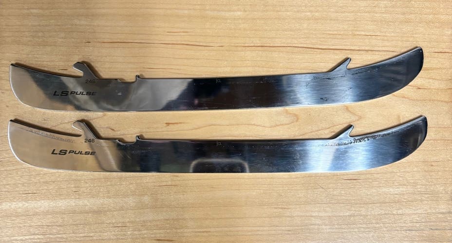 New LS+ 246 Bauer Blades