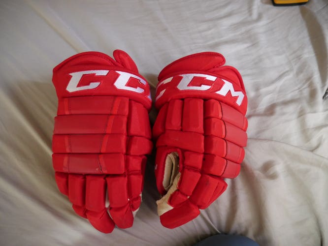 Used CCM Pro Model Gloves 14" Pro Stock