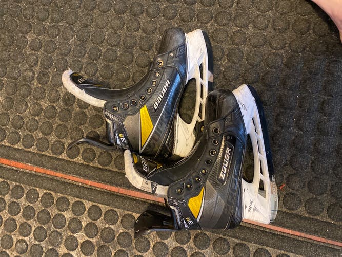 Used Bauer Size 4 Supreme 3S Pro Hockey Skates