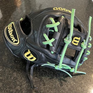 Wilson A2000 1788 11.25” RHT Baseball Glove