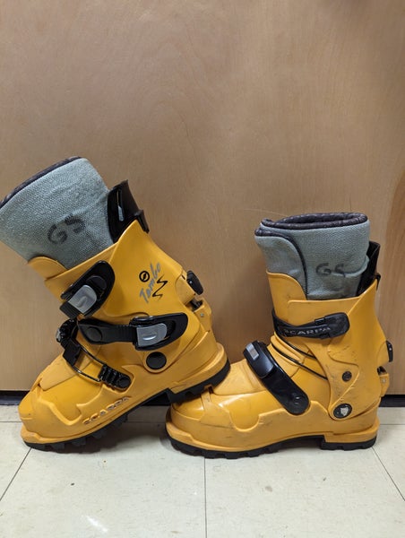 Used Scarpa TAMBO Ski Boots (Mondo 25-25.5)