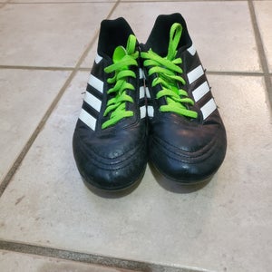 Black Used Men's Size 5.0 (Women's 6.0) Molded Cleats Adidas Predator Absolute Cleats