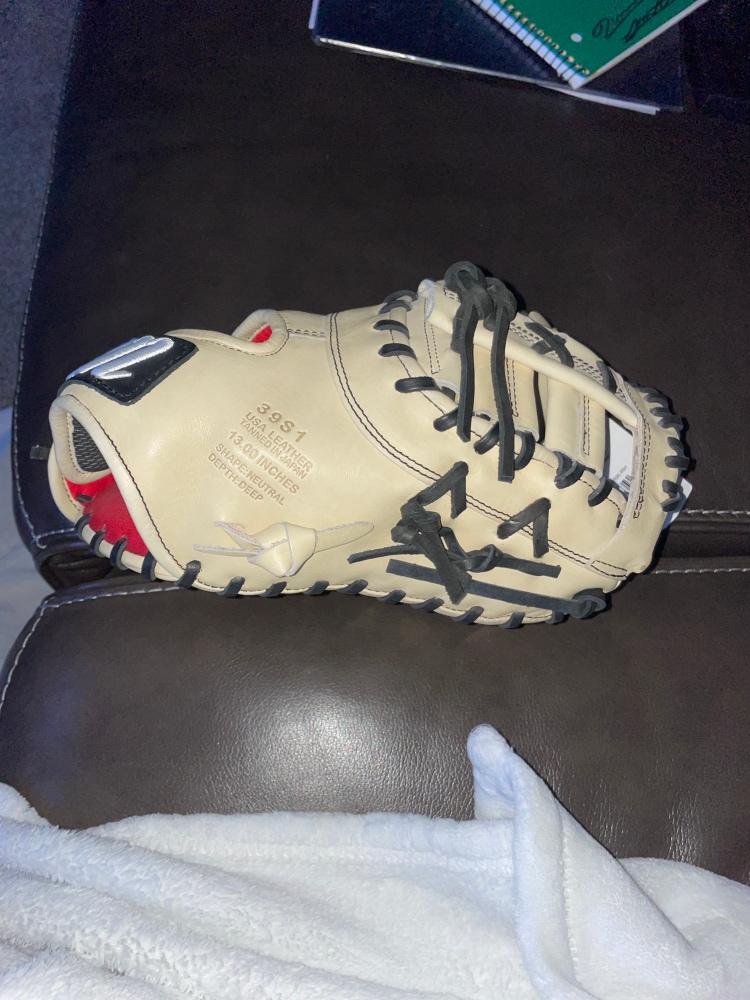 Marucci M Type Right Handed First Baseman Glove
