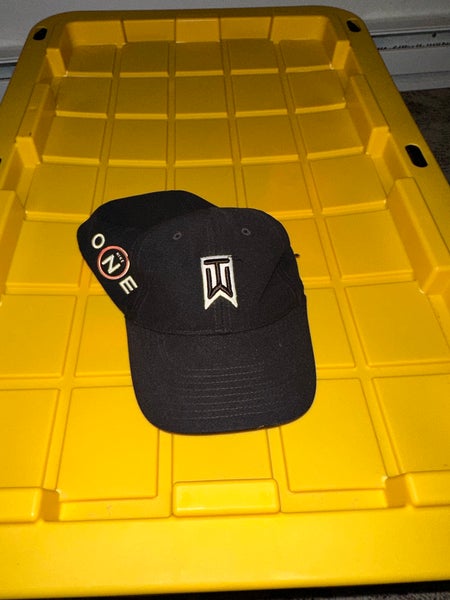 *RARE* Tiger Woods Nike Golf Hat