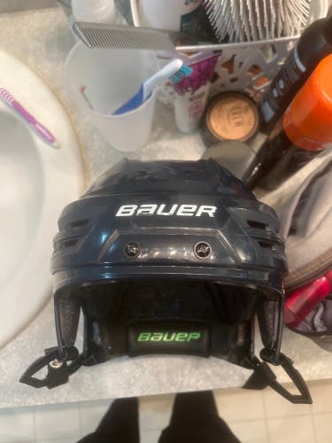 Barely Used Medium Navy Bauer  Re-Akt 85 Helmet