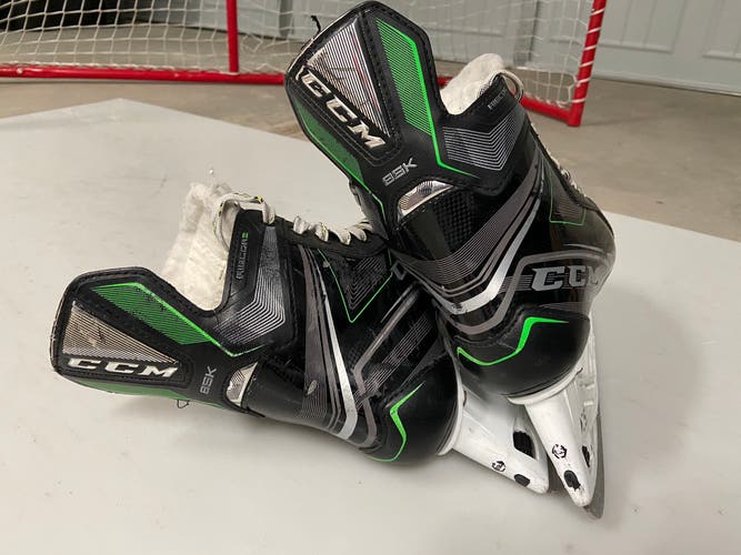 Used CCM 6 RibCor 86K Hockey Skates