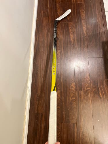 Senior Right Hand Vapor Hyperlite 2 P28 Curve 87 Flex Pro Stock Stick