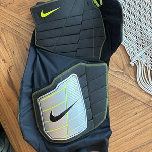 Used XL Youth Nike nike pro combat Pants