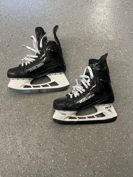 Senior Bauer Narrow Width Pro Stock 7 Supreme Mach Hockey Skates