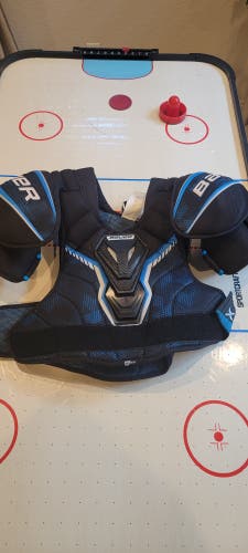 Used Senior Medium Bauer X Shoulder Pads