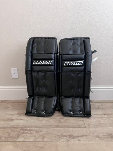 John Brown JB2100 33” 12” wide goalie leg pads