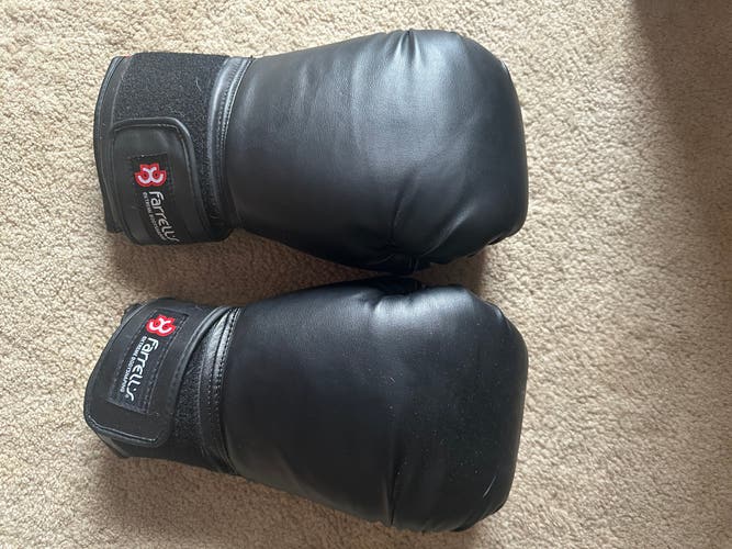 New Everlast Boxing Gloves