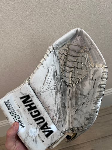 Used Regular Vaughn Pro V Elite Pro Carbon Custom