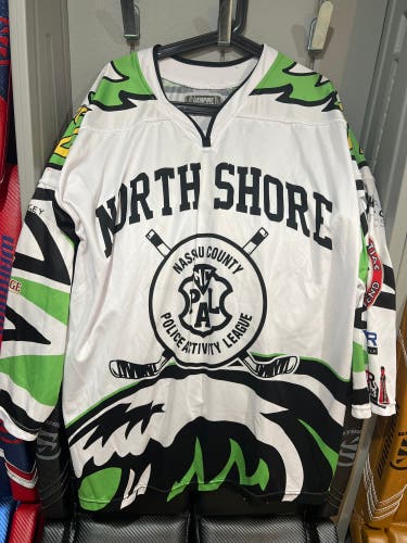 White North Shore Hockey Used Medium Jersey