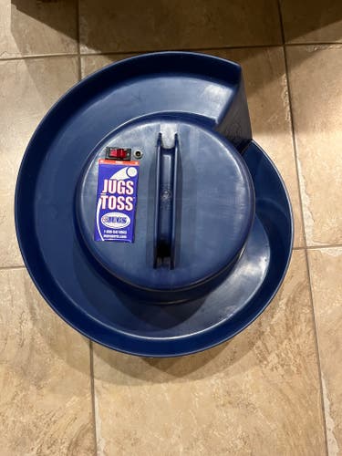 Juggs Soft Toss Machine