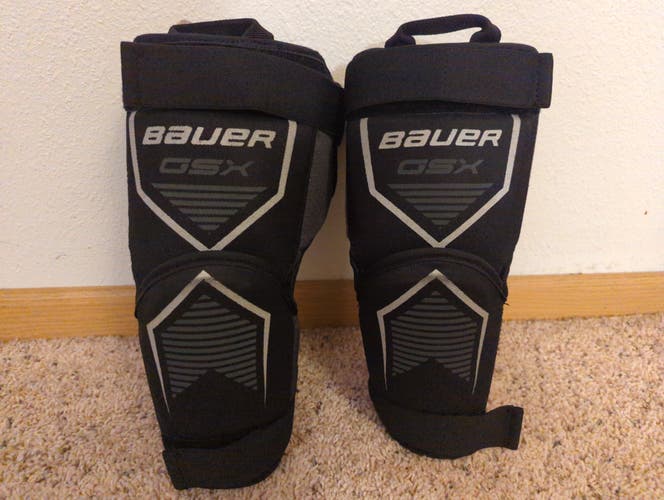 Like New Bauer GSX Sr. Knee Pads.