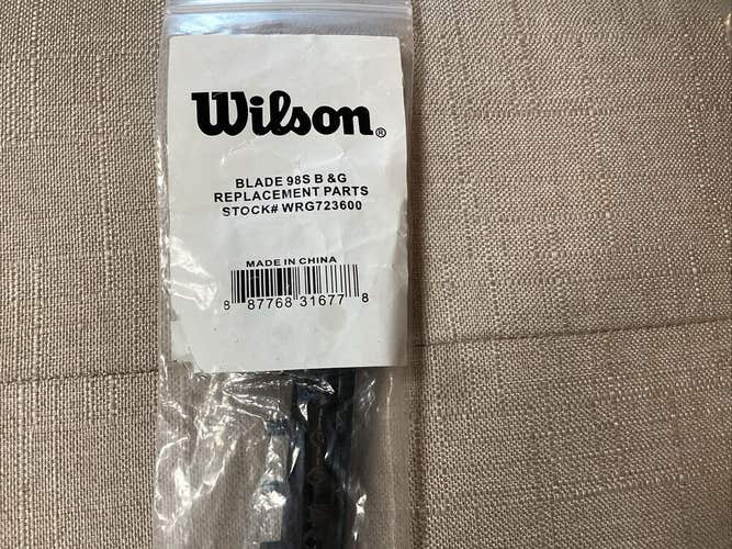 Wilson Blade 98S Bumperguard and Grommet Replacement MPN WRG723600