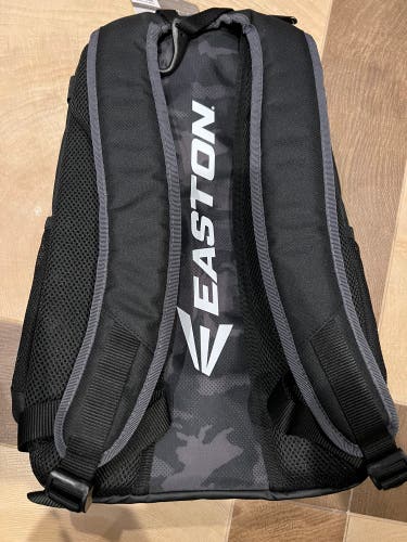 NEW Easton Backpack Baseball Softball E110BP