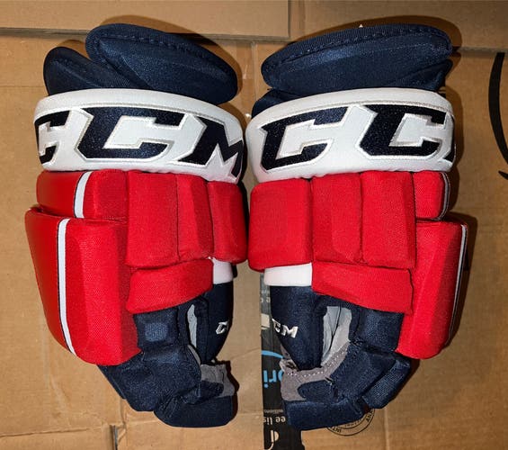 AHL Rochester Americans CCM HG97SP Gloves 13”