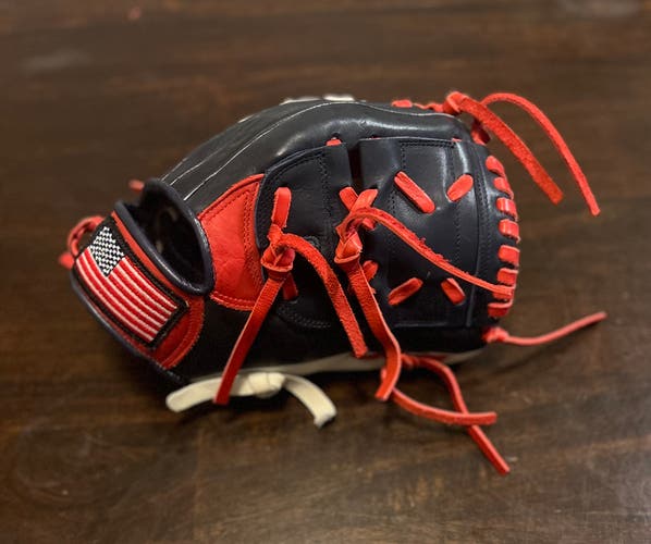 Soto Custom 11.75 Infield Glove