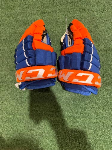 Used CCM HG4PC Gloves 12"