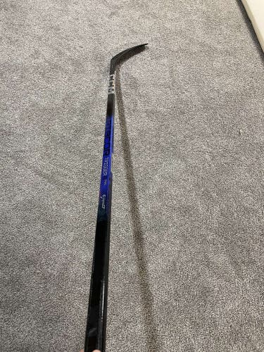 **USED LIKE NEW** Left Hand P29 RibCor Trigger 8 Pro Hockey Stick