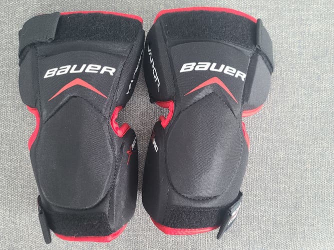 New Bauer Vapor X900 Goalie knee pads