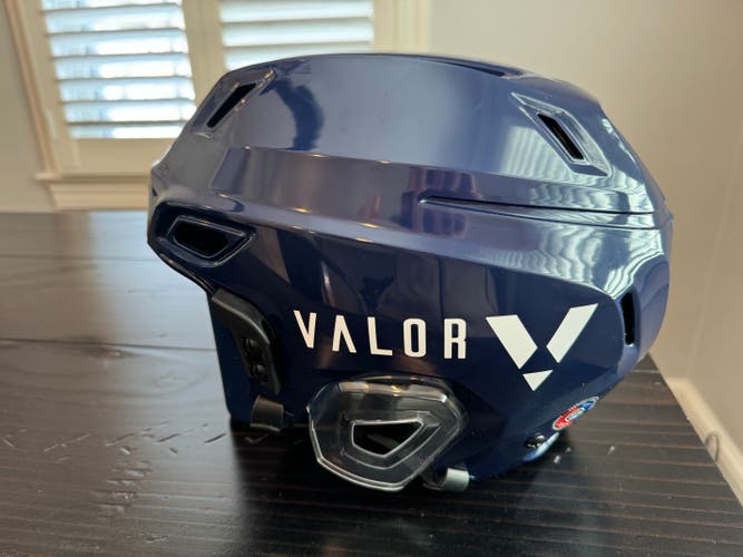 Valor Axiom hockey helmet