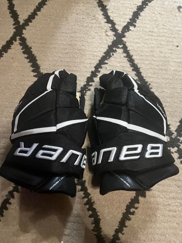 Used Bauer 13"  Vapor 3X Pro Gloves