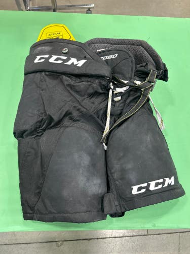 Used Junior CCM Tacks 9060 Hockey Pants (Size: Large)