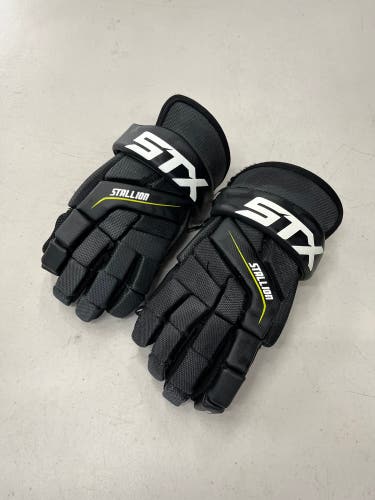 Used STX Youth Small Stallion 200 Lacrosse Gloves