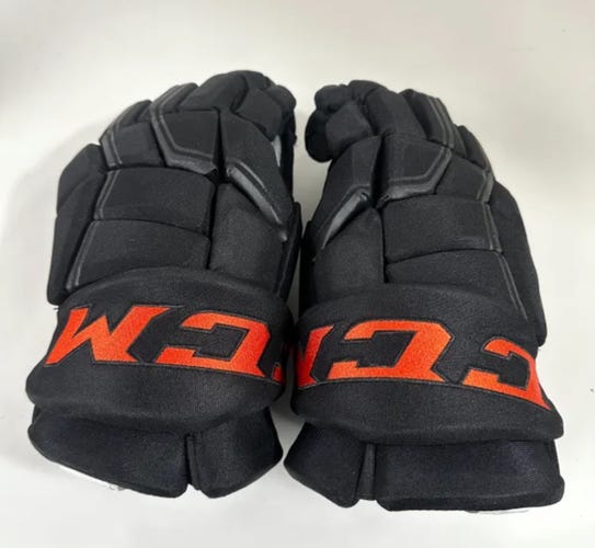 Brand New HGQL CCM Gloves Pliladelphia Flyers 15"