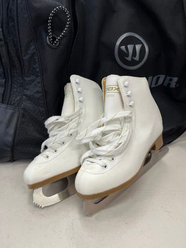 DBX classic youth figure skates