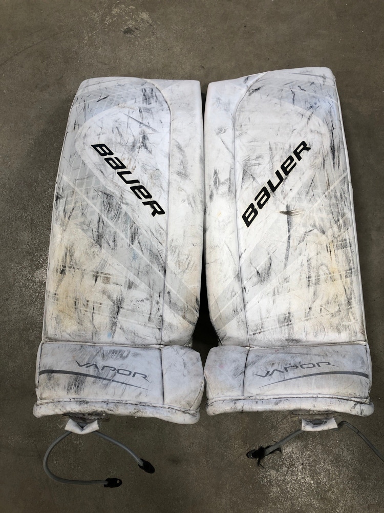 Used Junior Bauer Vapor X700 Hockey Goalie Leg Pads (Size: Large)