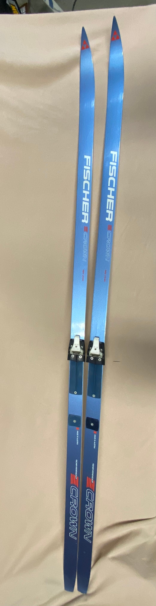 Used Men's Fischer Crown Cross Country Skis With Bindings
