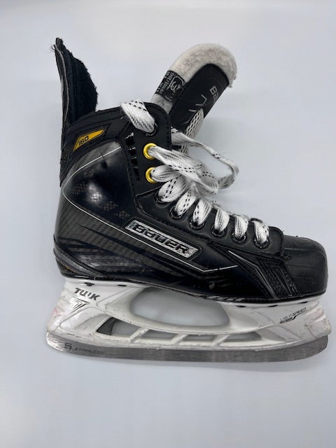 Bauer Supreme 160 size 4.0 hockey skates
