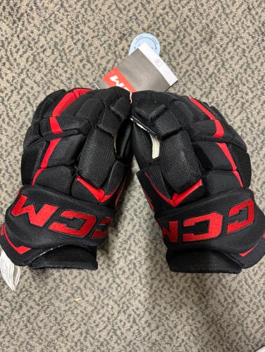 CCM FT6 14” Black/Red gloves