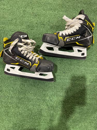 Junior Used CCM Super Tacks AS3 Pro Hockey Goalie Skates D&R (Regular) 6.5 - Intermediate