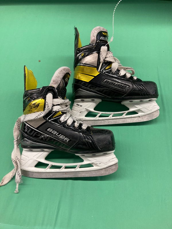 Used Youth Bauer Supreme 3S Hockey Skates D&R (Regular) 12 - Youth