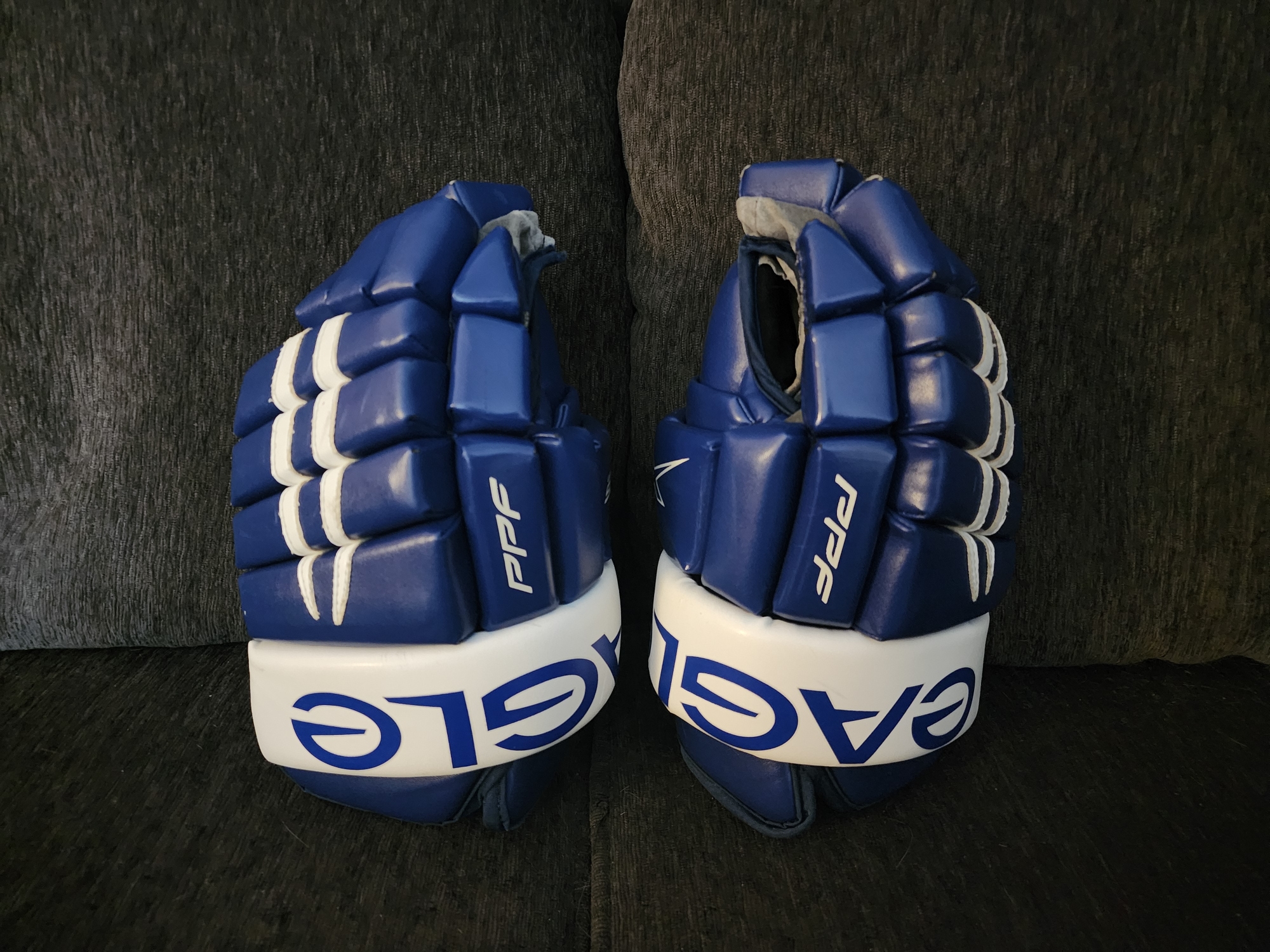 Used Eagle - X805 Custom - PPF - Ice Hockey Gloves 13"
