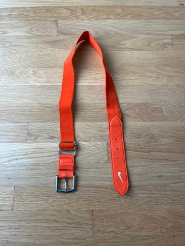 LIKE NEW Nike Baseball Belt - Orange