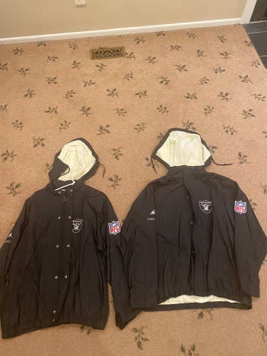 Black Used Vintage Goretex Raiders XL Jacket