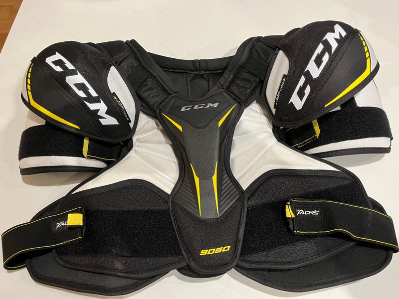 Used XL CCM Tacks 9060 Shoulder Pads