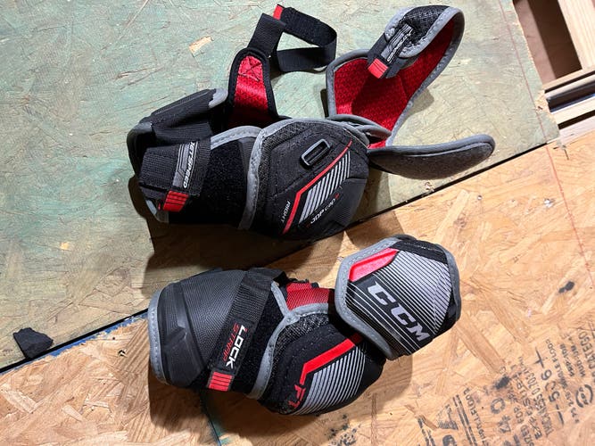 Used Large CCM JetSpeed FT390 Elbow Pads
