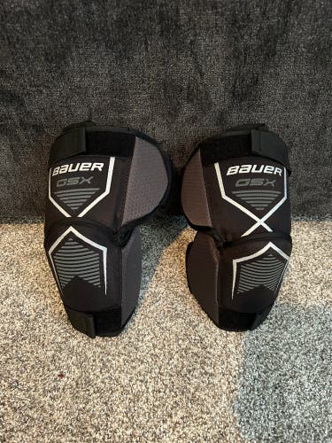 New Senior Bauer GSX Goalie Knee Guards