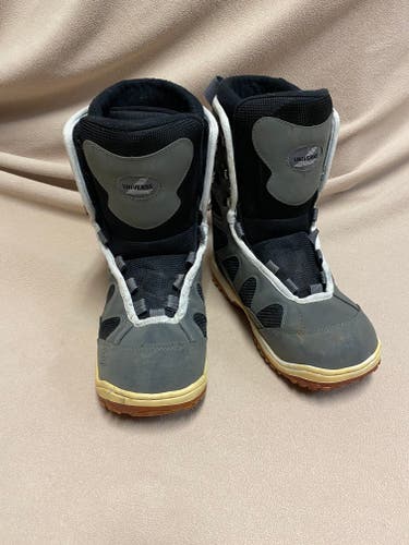 Men's Used Size 11 (Women's 12) La Mar Universe Snowboard Boots