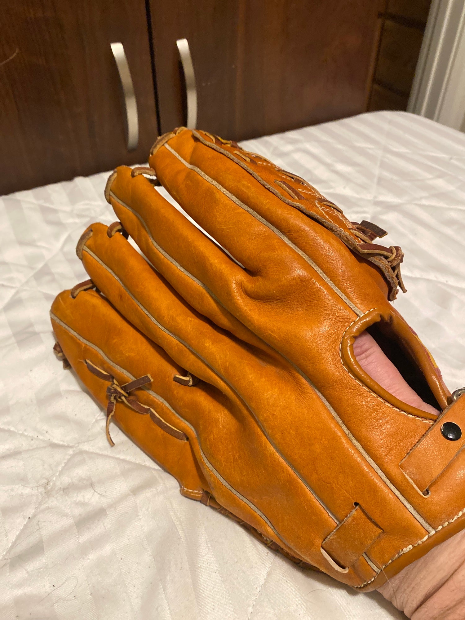 SSK Dimple DPG-510 Machine Softball Baseball RHT Leather Glove - La Paz SSK Dimple DPG-510 Machine Softball Baseball RHT Leather Glove - La Paz