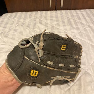Wilson A200 10.5” Grey Baseball Glove