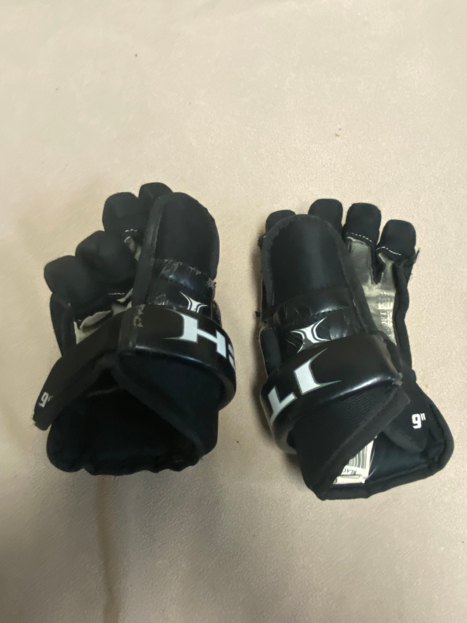 Used Itech HG100 Gloves 9"